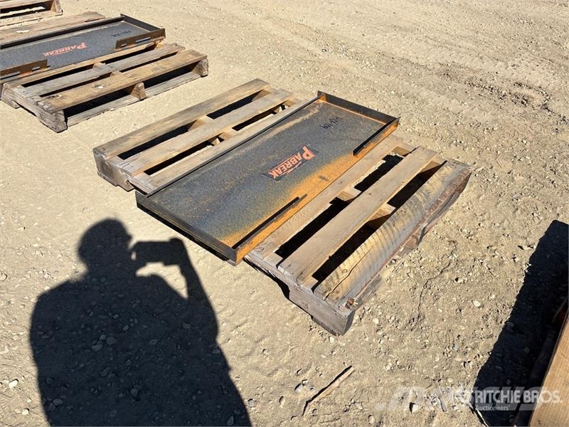 PABREAK UAP28 45 in Skid Steer Attachment Mounting Ďalšie komponenty