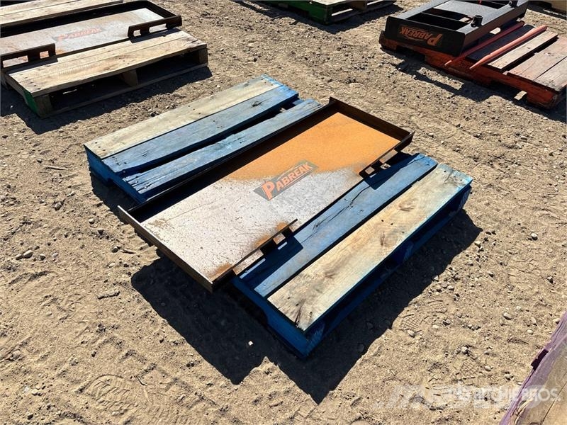 PABREAK UAP28 45 in Skid Steer Attachment Mounting Ďalšie komponenty