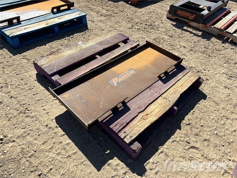 PABREAK UAP28 45 in Skid Steer Attachment Mounting Ďalšie komponenty