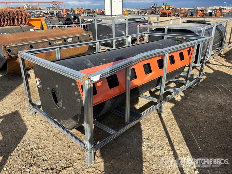 PABREAK VR720 74 in Skid Steer Vibratory Roller (U Valjci za građevinarstvo