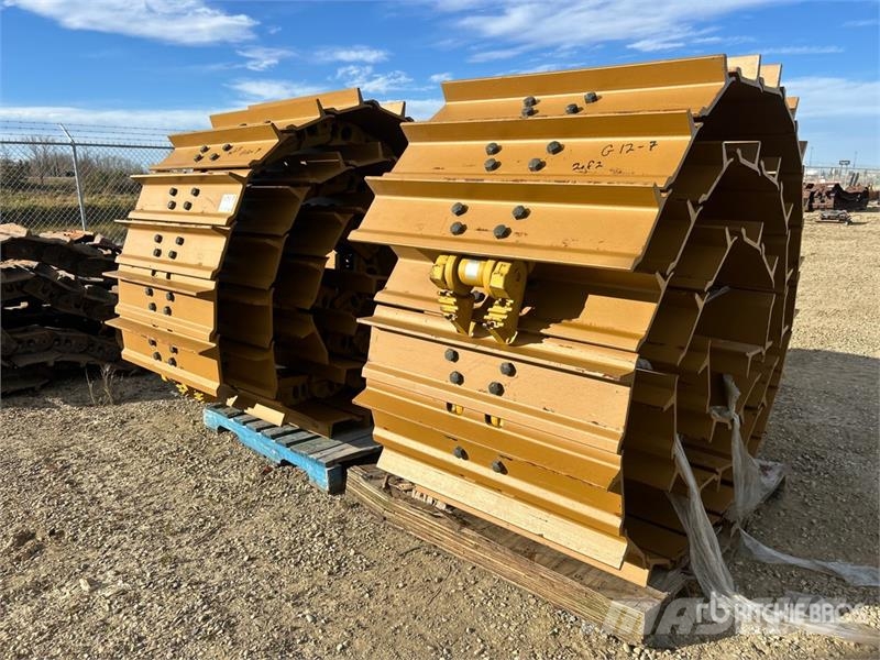Pads & Rails (Unused) - Fits Cat D7 Drugi deli