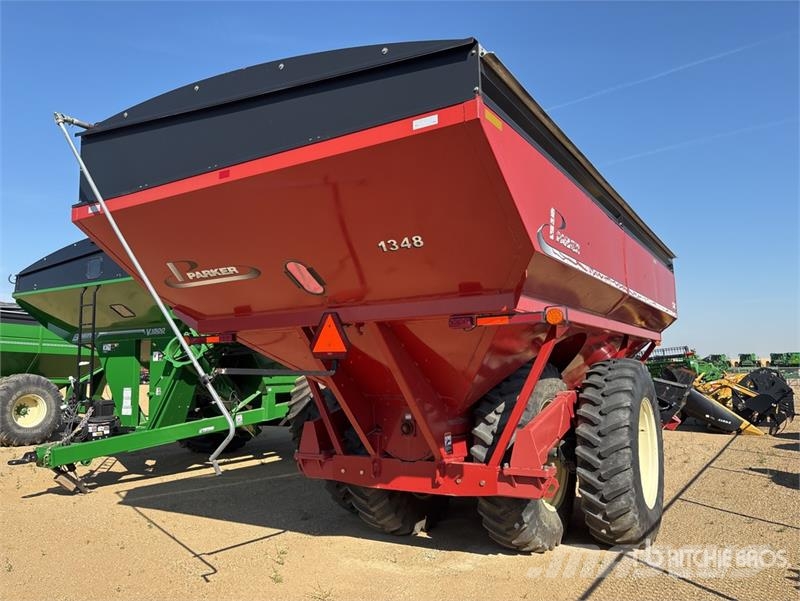 Parker 1348 1300 bu S/A Grain Cart مقطورة حبوب