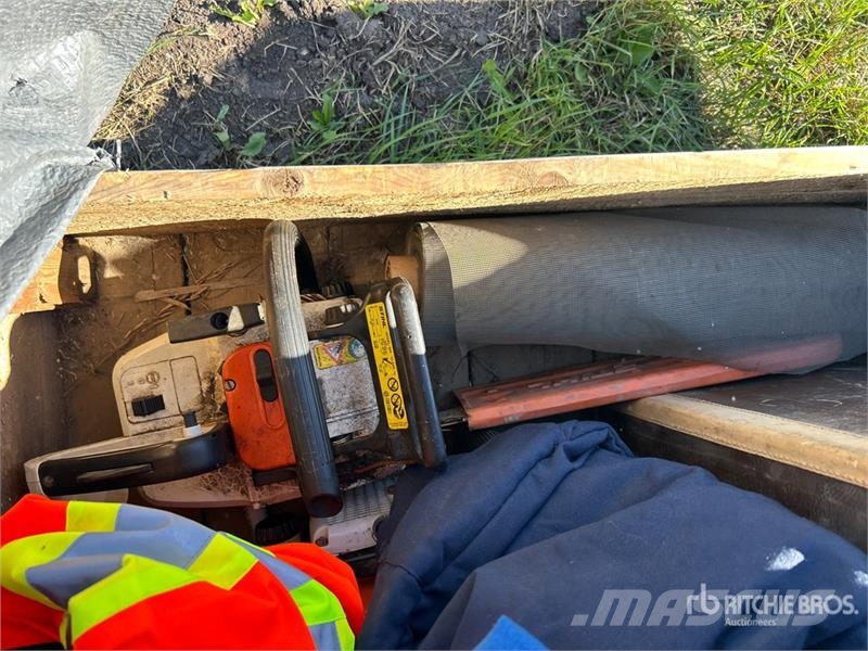 Parking Heater 12 Volt, Hi-Vis Vest, Tool Case, Pl Andre komponenter