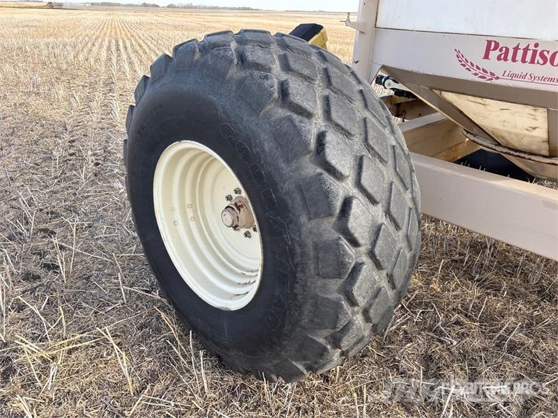 Pattison CB 1600 1600 gal Tow-Behind Liquid Fertil Mineral spreaders