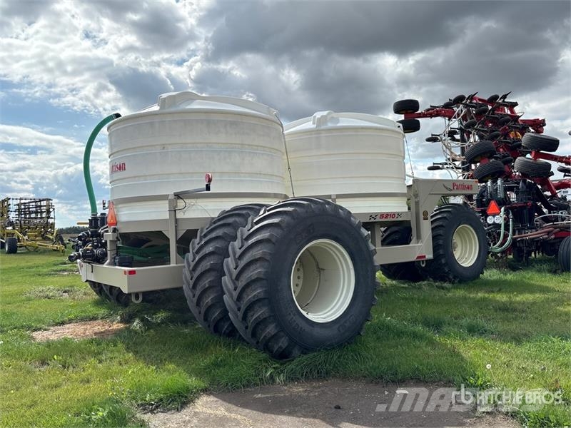 Pattison PLS5210 5200 gal Tow-Behind Fertilizer Ca Trosilniki mineralnega gnojila