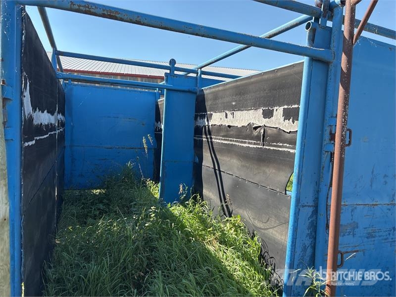  Paysen Squeeze Chute ماكينات زراعية - غير ذلك