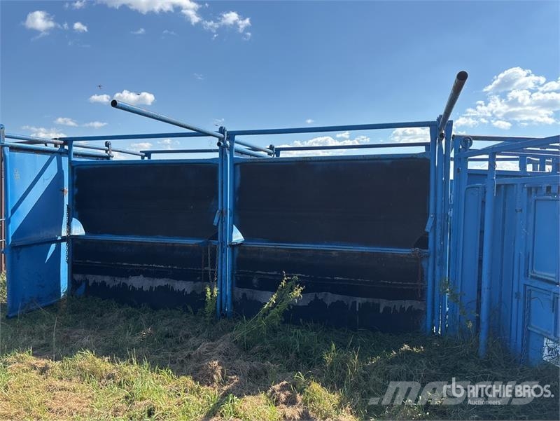  Paysen Squeeze Chute ماكينات زراعية - غير ذلك