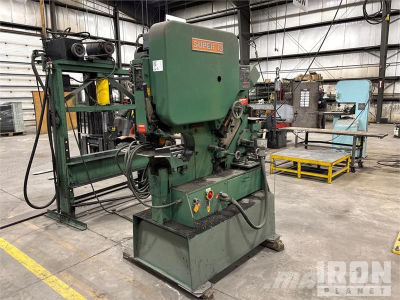 Peddinghaus Model 210 Super 13 Electric Steel Punching Shear Otros