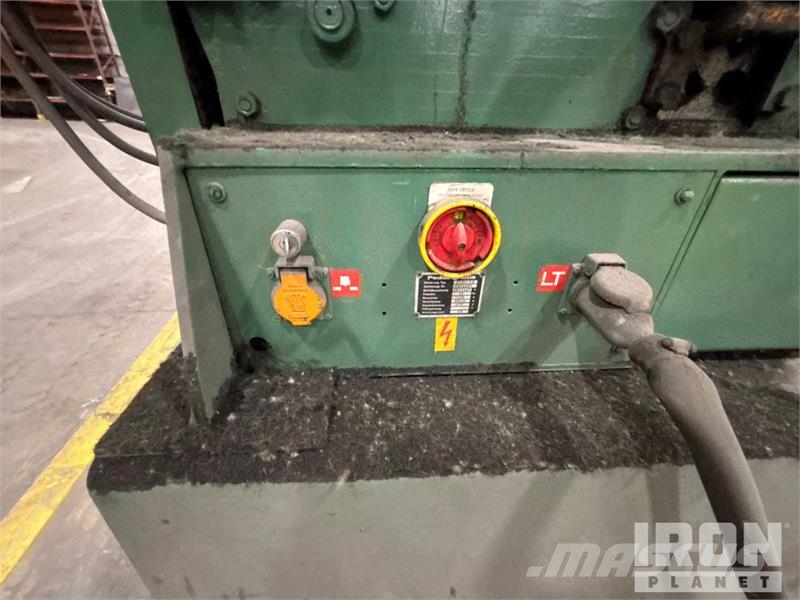 Peddinghaus Model 210 Super 13 Electric Steel Punching Shear Otros