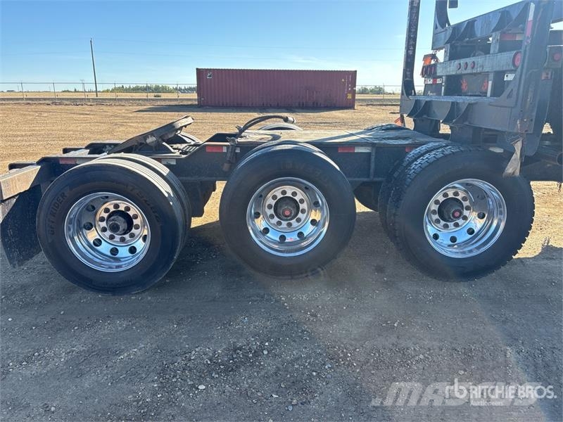 Peerless 32 ft Super B-Train Lead Short Wood Log Trailer مقطورات أشجار