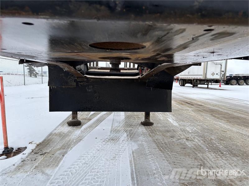 Peerless 33 ft Super B-Train Lead Hayrack Log Trailer Timber trailers