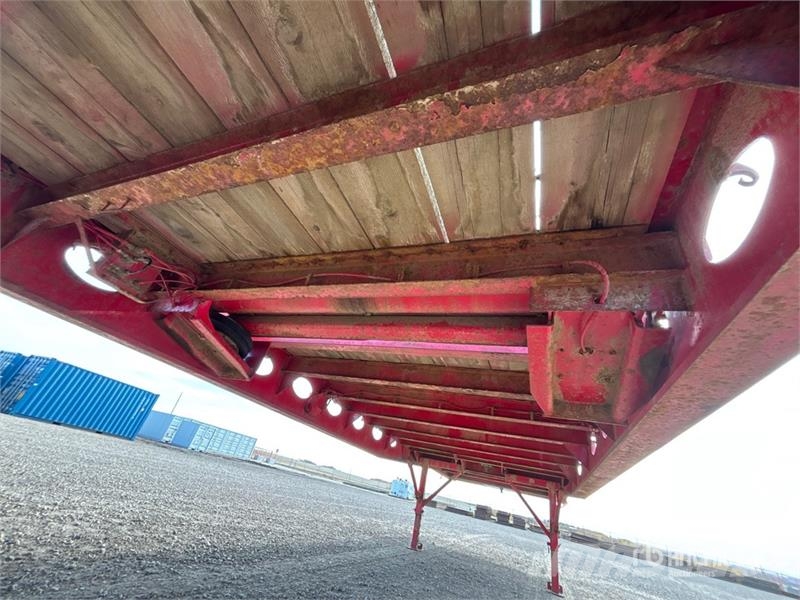 Peerless 48 ft Tri/A Flatbed Oilfield Trailer Macchine utensili