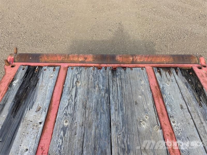 Peerless 48 ft Tri/A Flatbed Oilfield Trailer Macchine utensili