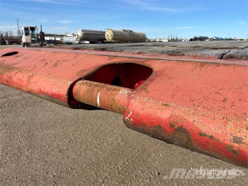 Peerless 48 ft Tri/A Flatbed Oilfield Trailer Macchine utensili