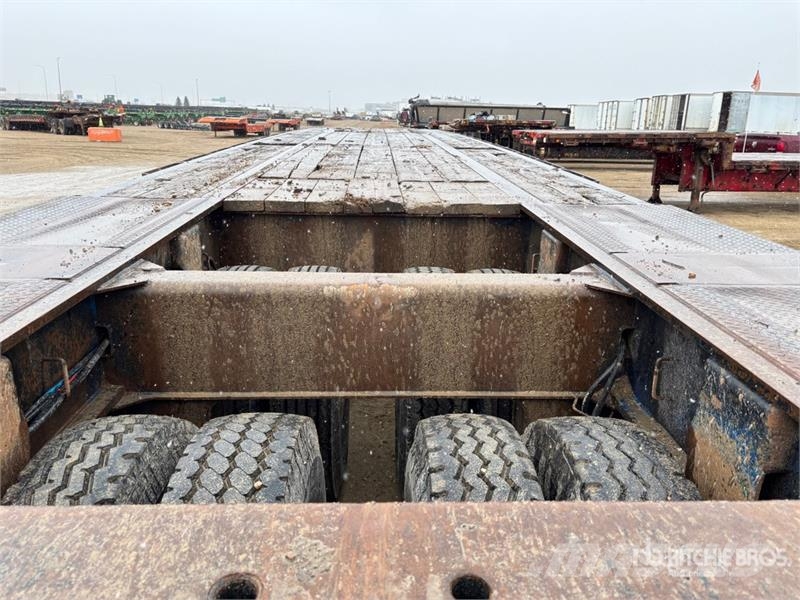 Peerless 50 ft 16-Wheel Flatbed Oilfield Trailer Processing Equipment