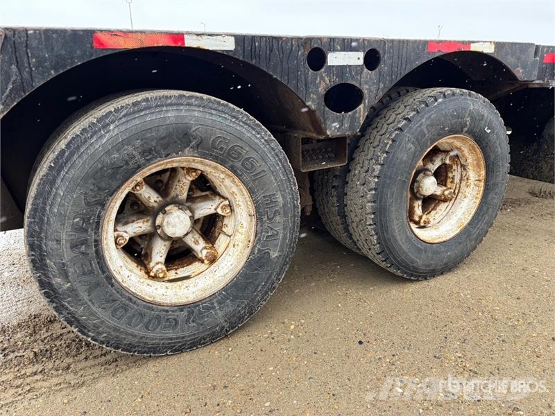 Peerless 50 ft 16-Wheel Flatbed Oilfield Trailer Processing Equipment