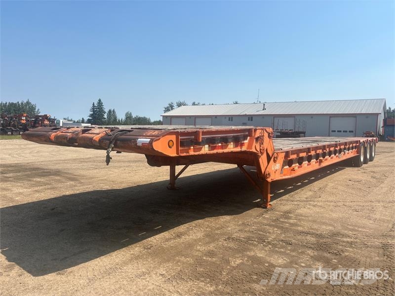 Peerless 52 ft Tri/A Folding Neck Trailer Tieflader