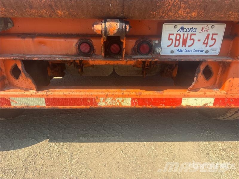 Peerless 52 ft Tri/A Folding Neck Trailer Tieflader