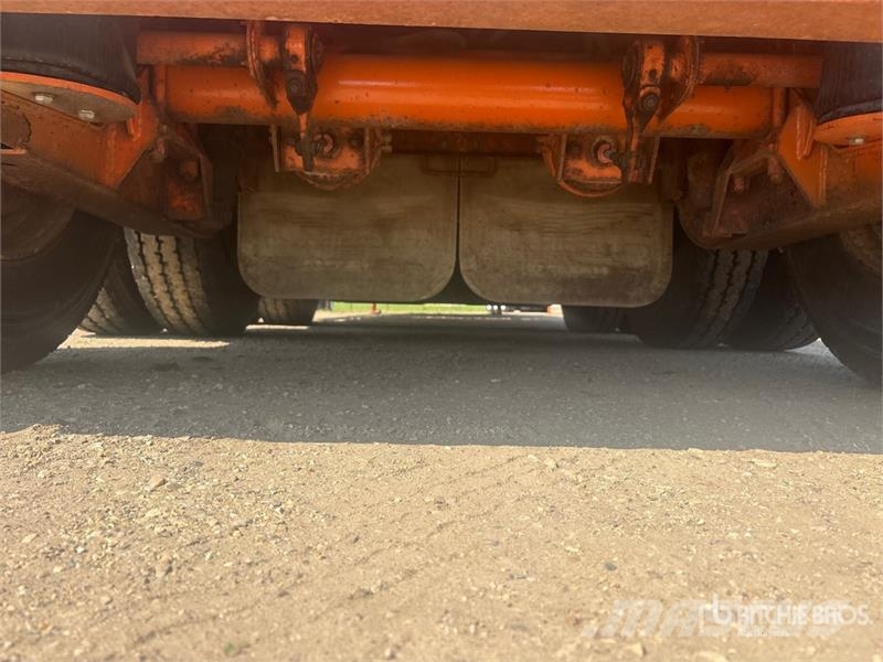Peerless 52 ft Tri/A Folding Neck Trailer Tieflader
