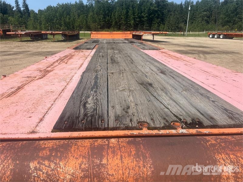 Peerless 52 ft Tri/A Folding Neck Trailer Tieflader