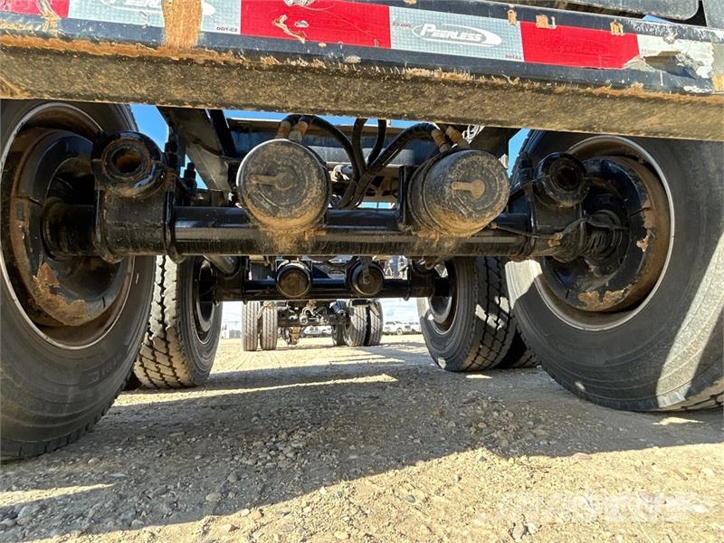 Peerless R-4050W-77-258 30 ft Quad/A Short Wood Log Trailer Tømmerhengere