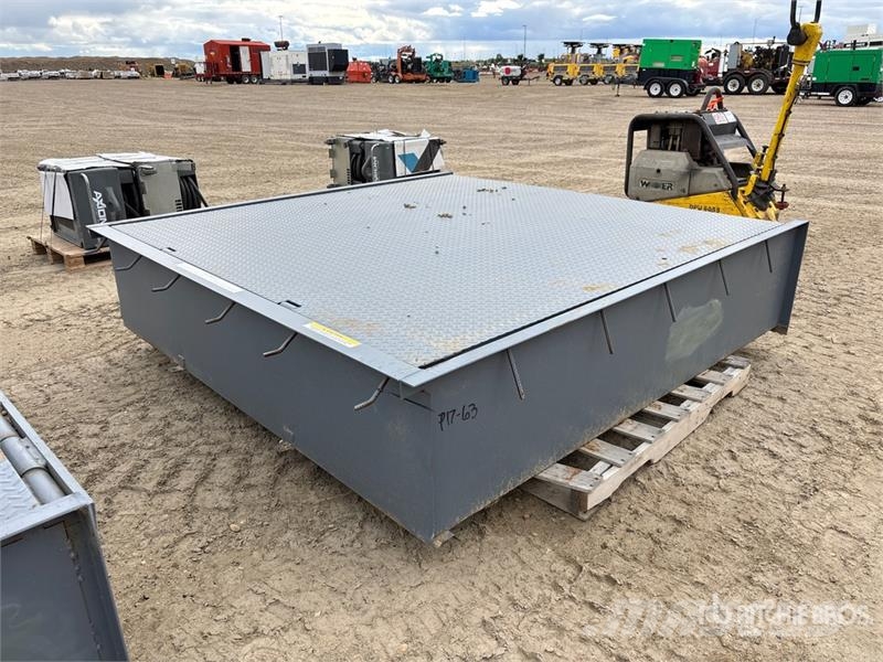 Penta Lift 88 in x 88 in Hydraulic Loading Dock (Unused) Drugi deli