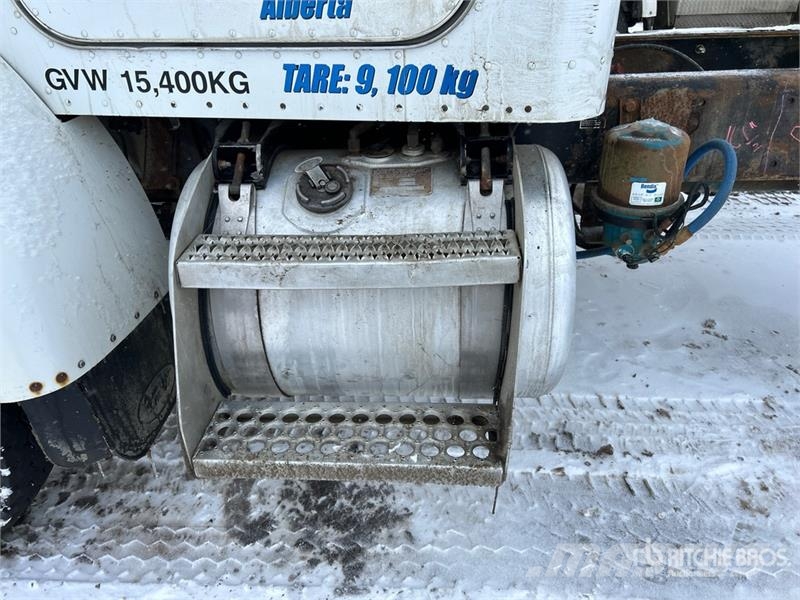 Peterbilt 330 Kabine i unutrašnjost