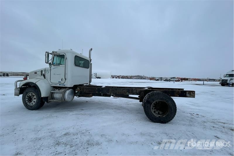 Peterbilt 330 Kabine i unutrašnjost