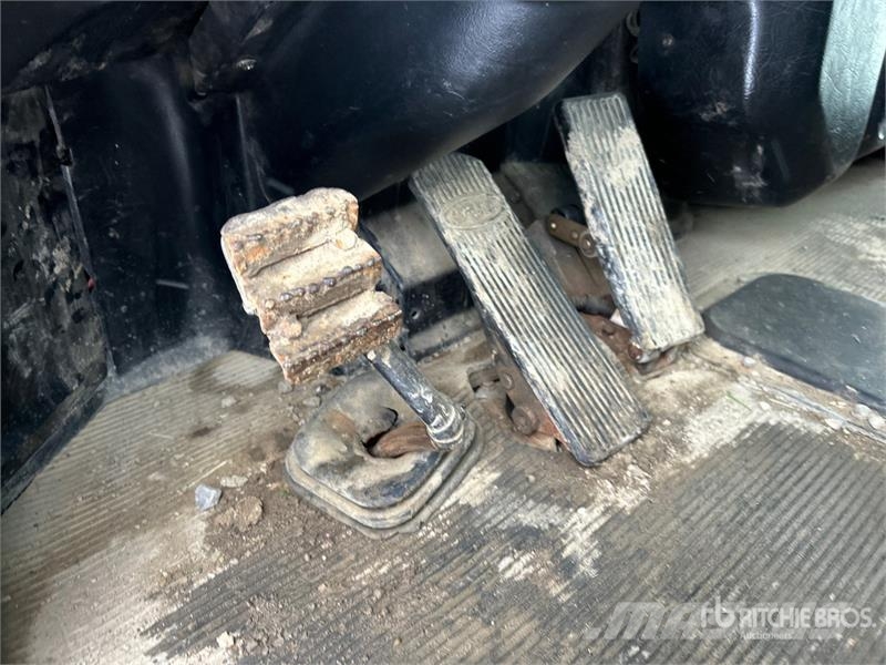 Peterbilt 330 Kabine i unutrašnjost