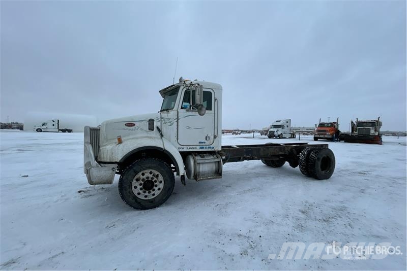 Peterbilt 330 Kabine i unutrašnjost