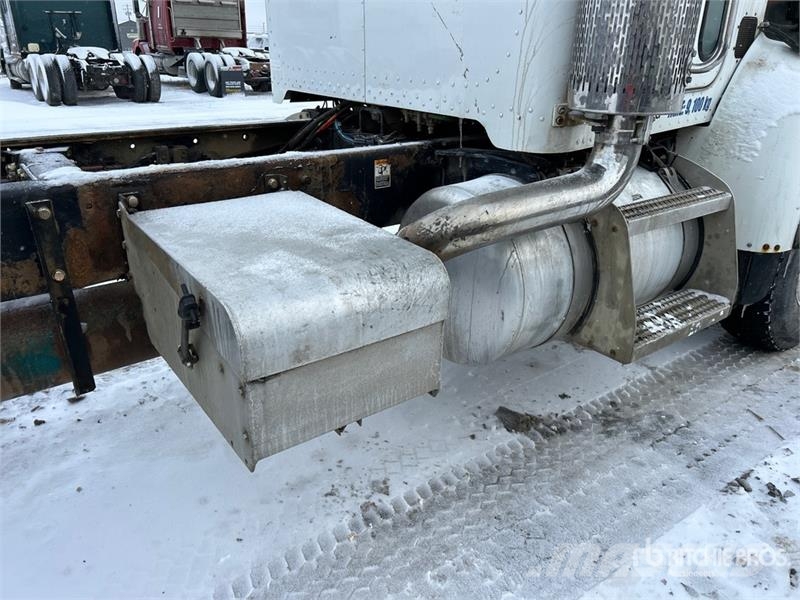 Peterbilt 330 Kabine i unutrašnjost