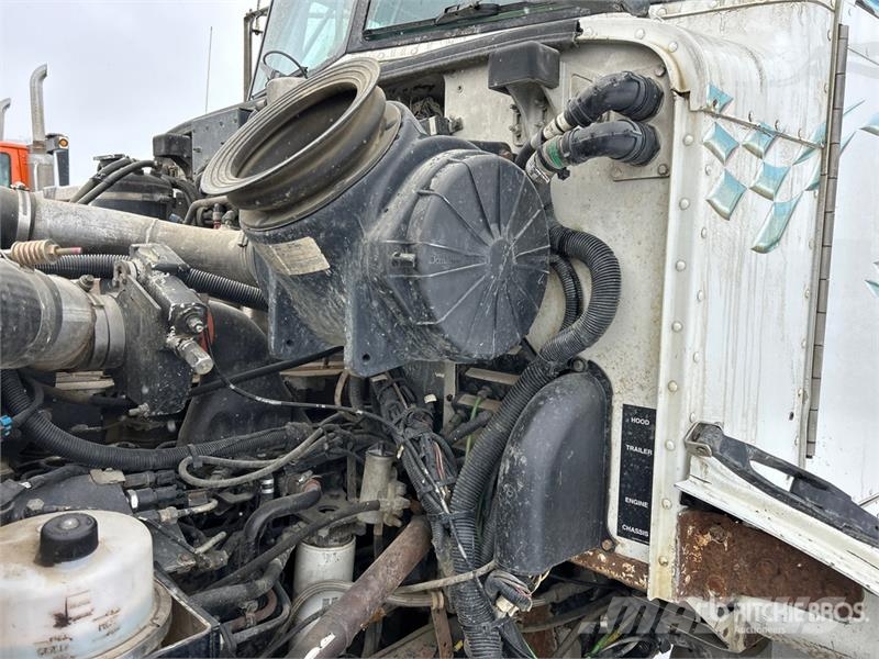 Peterbilt 330 Kabine i unutrašnjost