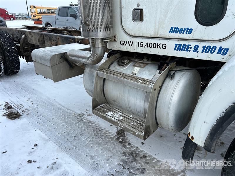 Peterbilt 330 Kabine i unutrašnjost