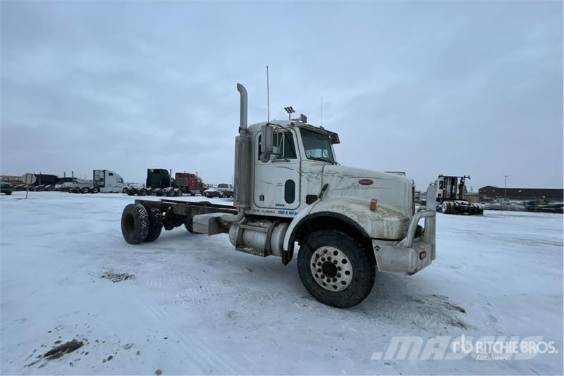 Peterbilt 330 Kabine i unutrašnjost