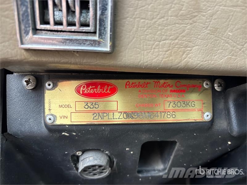 Peterbilt 335 Recovery vozila
