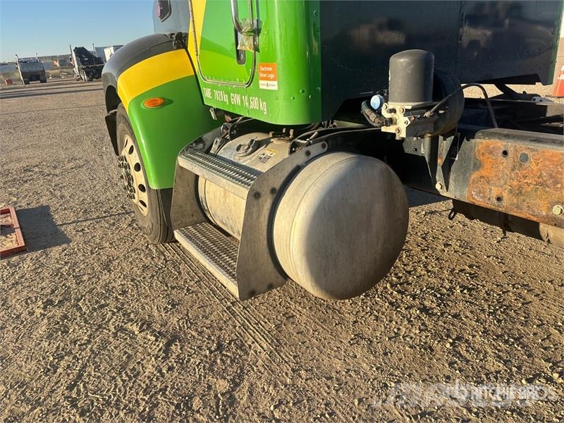 Peterbilt 337 Кабины