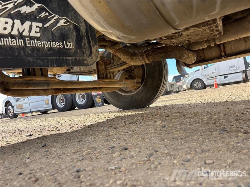 Peterbilt 337 Kabine i unutrašnjost