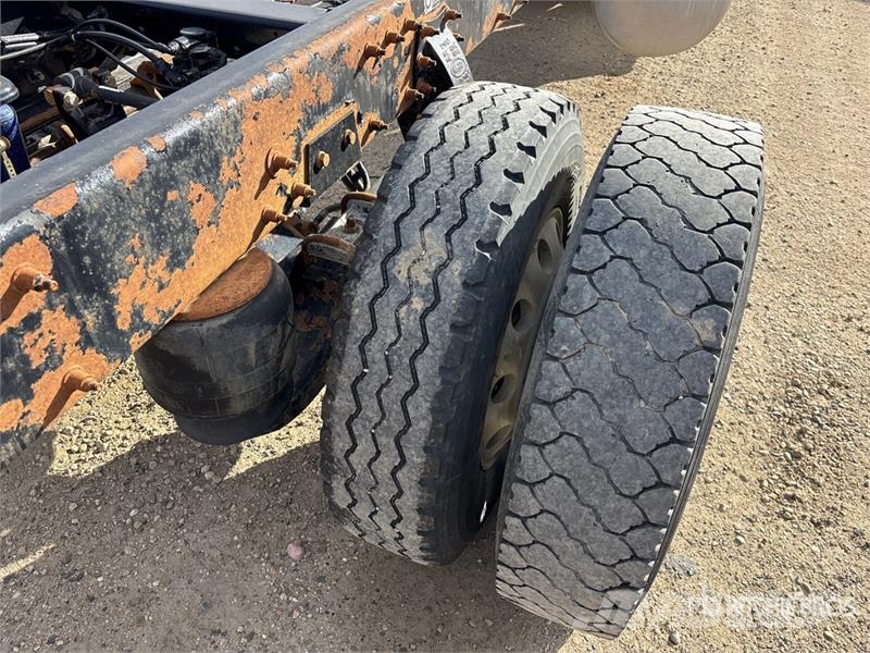 Peterbilt 337 Kabine i unutrašnjost