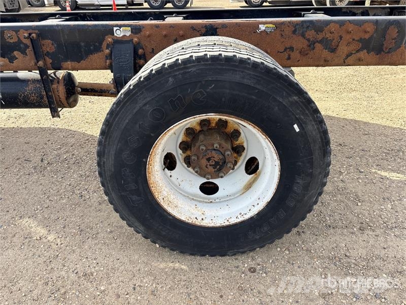 Peterbilt 337 Kabine i unutrašnjost