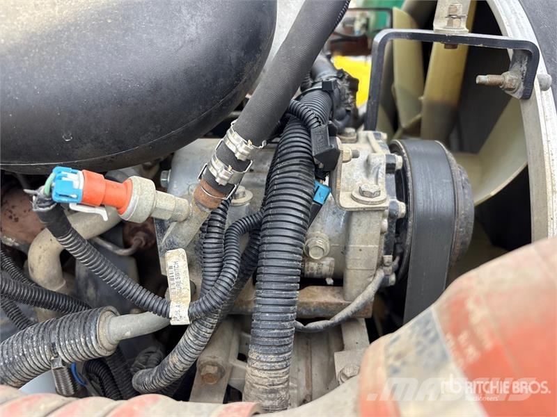 Peterbilt 337 Kabine i unutrašnjost