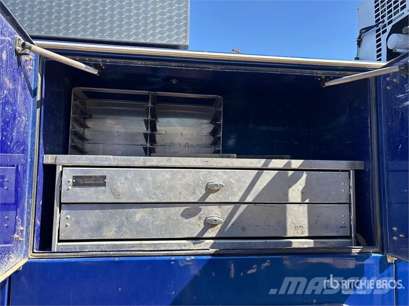 Peterbilt 337 مركبات الأغراض العامة