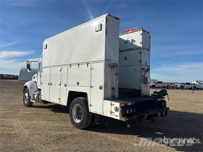 Peterbilt 337 Motrici cisterna