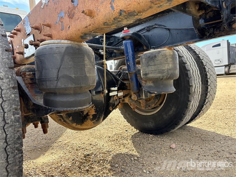 Peterbilt 337 Kabine i unutrašnjost