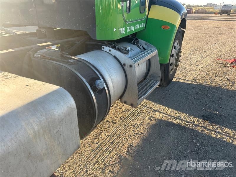 Peterbilt 337 Кабины