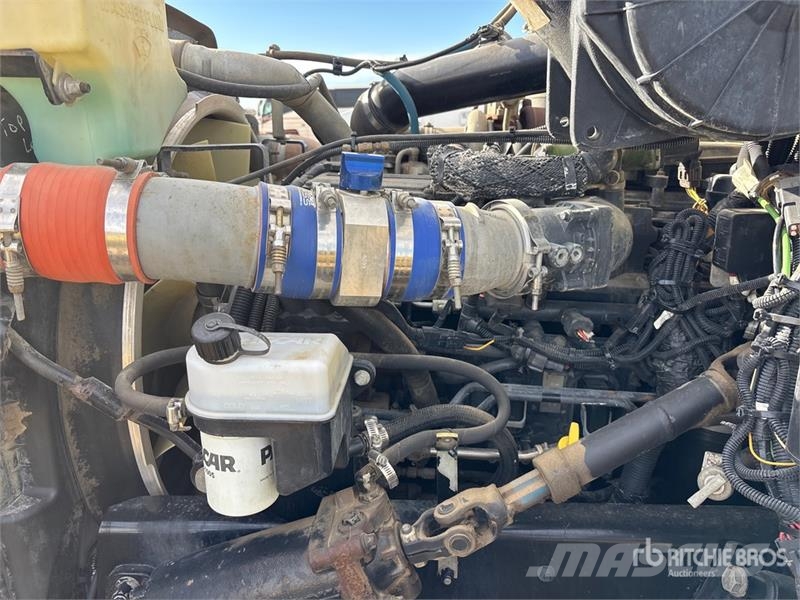 Peterbilt 337 Kabine i unutrašnjost