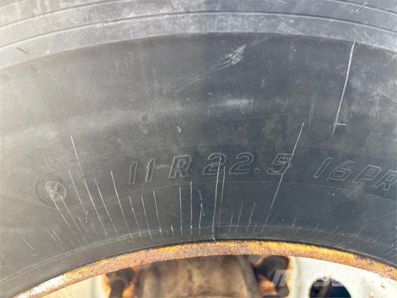 Peterbilt 337 Kabine i unutrašnjost
