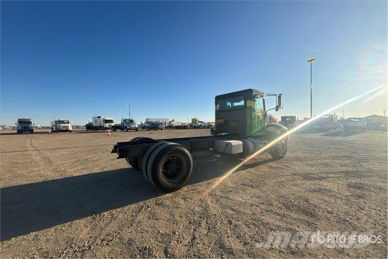 Peterbilt 337 Кабины