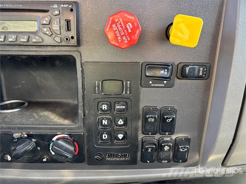 Peterbilt 337 Kabine i unutrašnjost