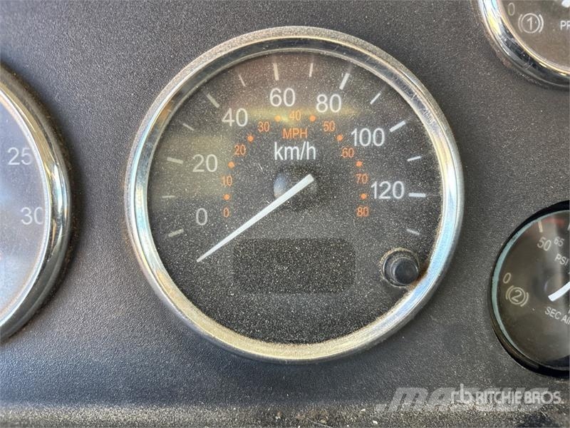 Peterbilt 337 Kabine i unutrašnjost