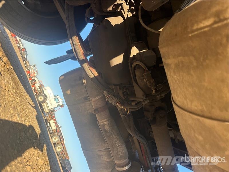 Peterbilt 337 Кабины